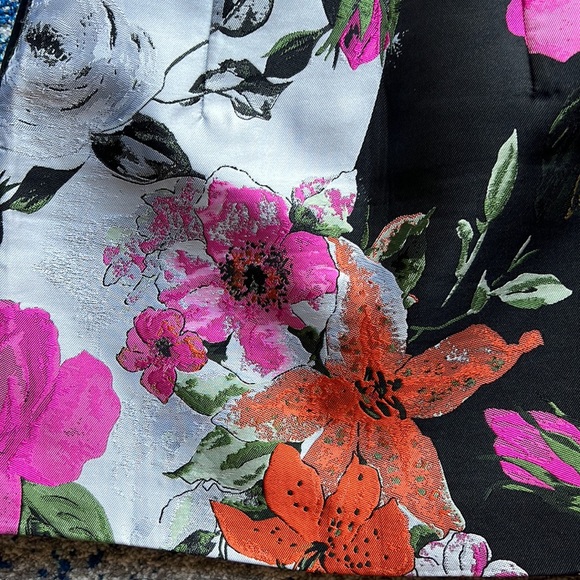 Off-White
Off White Floral Mini Skirt Multicolor
 size 36 - Picture 6 of 14